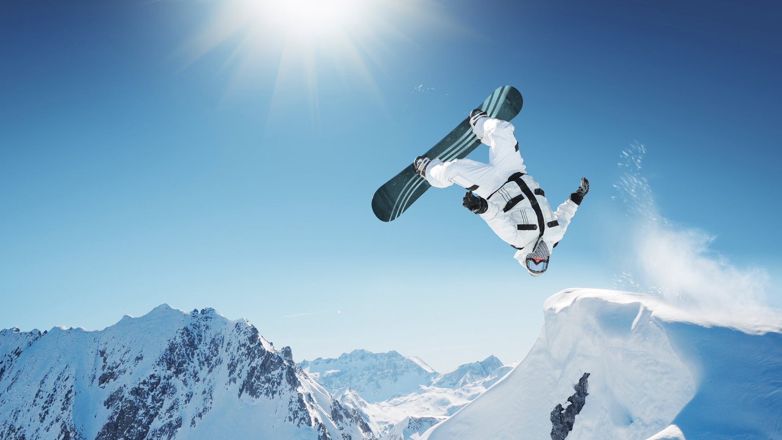 开云体育下载-海洋深潜挑战赛，探索海底未知的奇幻旅程，海洋深潜世界纪录